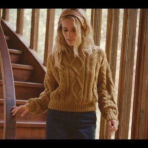 DÔEN Bee Sweater size L - worn twice -